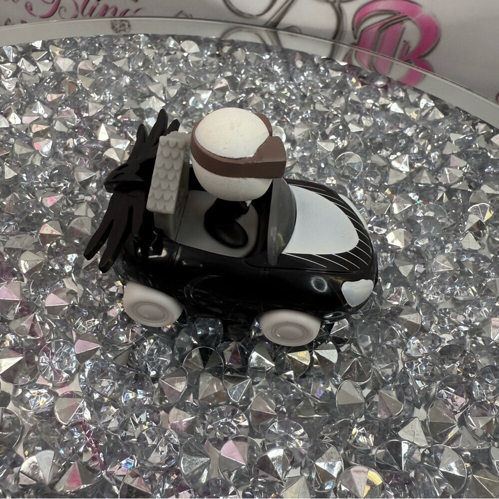Disney nightmare before Christmas doorables Black & White Skull Driver Toy Car - Picture 3 of 7